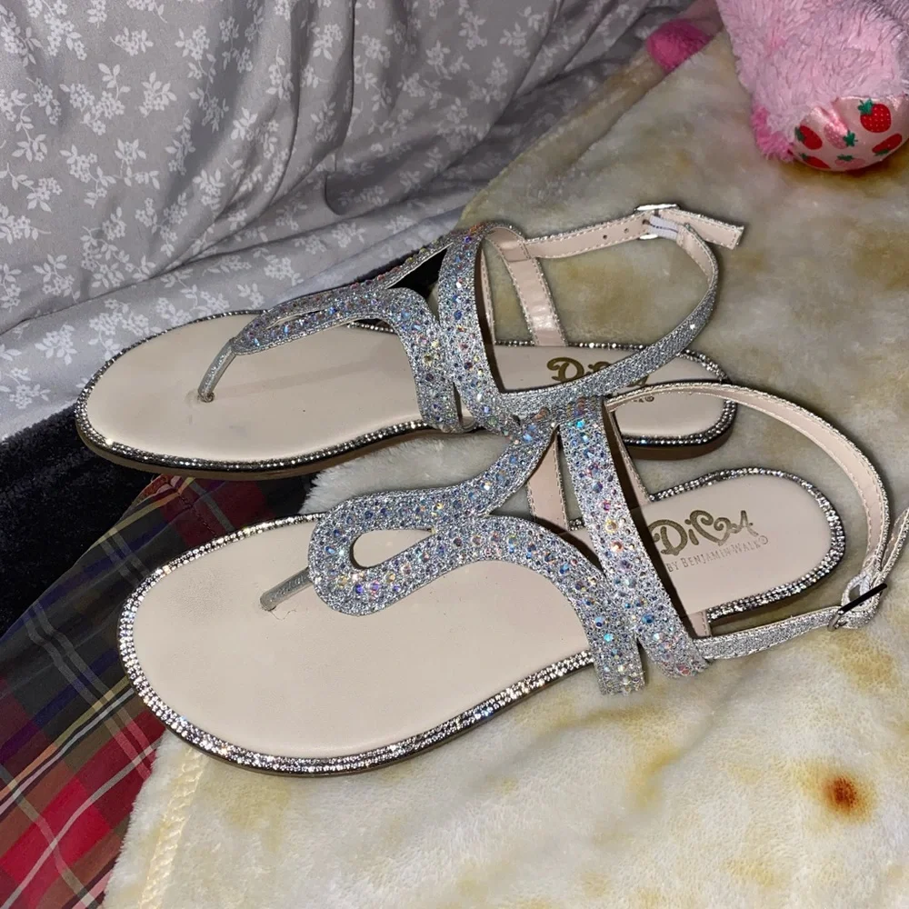 Sandals - Picture 2 of 5